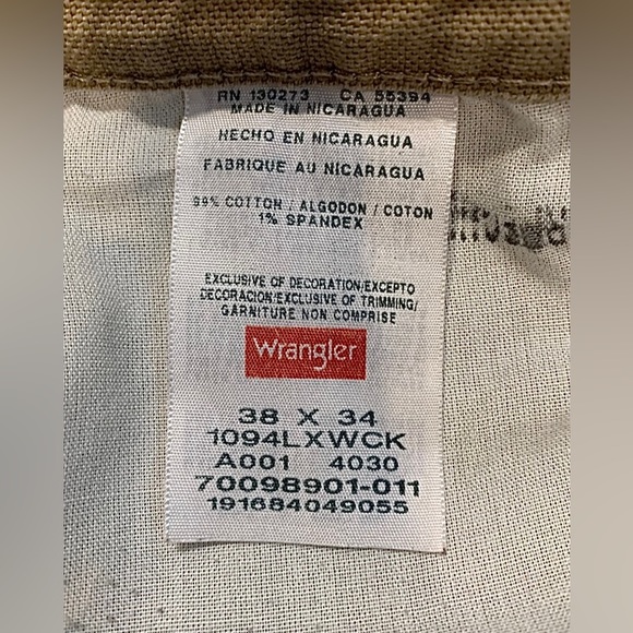 Wrangler Pants Men’s 38x34 Beige Work Relaxed Fit Straight Leg - Picture 4 of 6